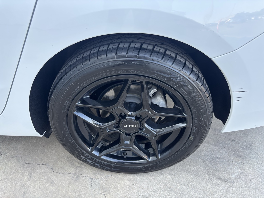 Used Car 2017 Chevrolet Cruze  Lt For Sale Under $10,000 In Austin, Texas