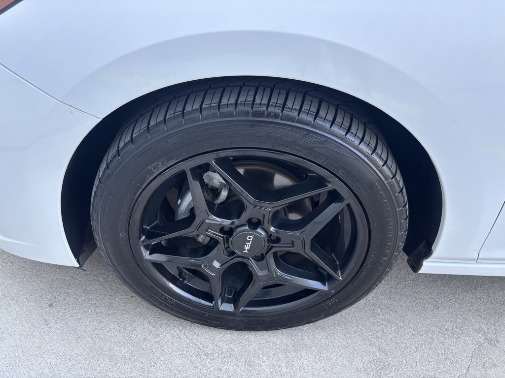 Used Car 2017 Chevrolet Cruze  Lt For Sale Under $10,000 In Austin, Texas