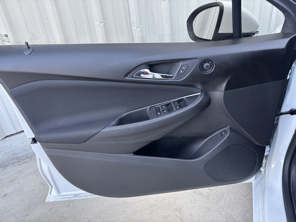 Used Car 2017 Chevrolet Cruze  Lt For Sale Under $10,000 In Austin, Texas