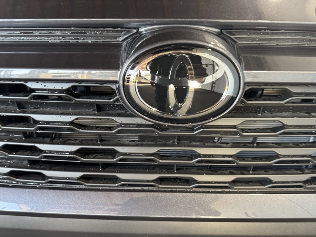 Thumbnail: 2025 Toyota RAV4 - 13