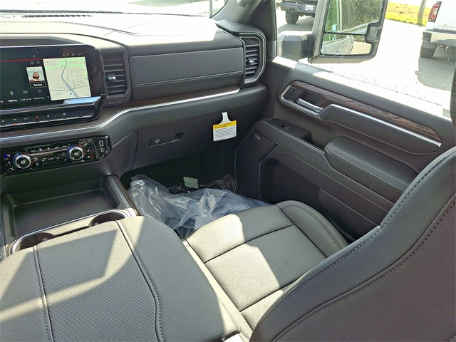 2025 GMC Sierra 2500HD SLT for sale at PATRIOT BUICK GMC OF BOYERTOWN