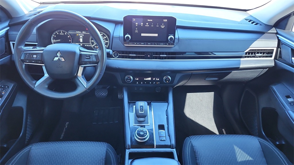 2023 Mitsubishi Outlander