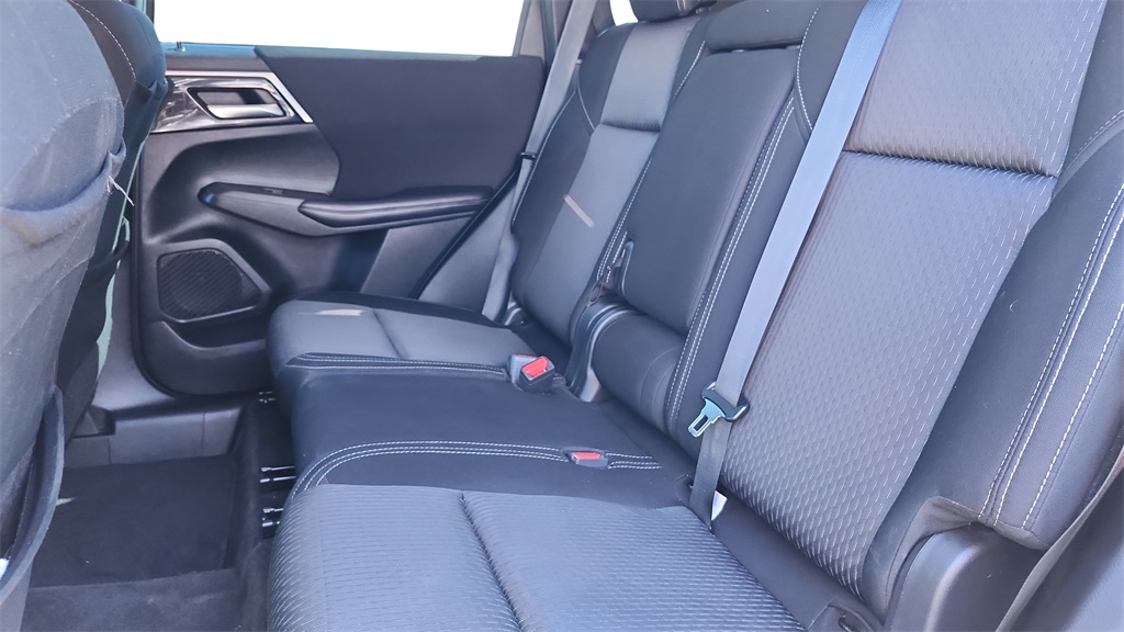 2023 Mitsubishi Outlander