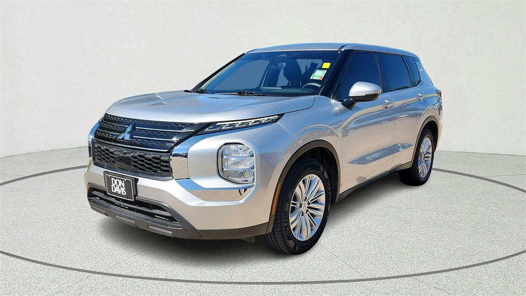 2023 Mitsubishi Outlander