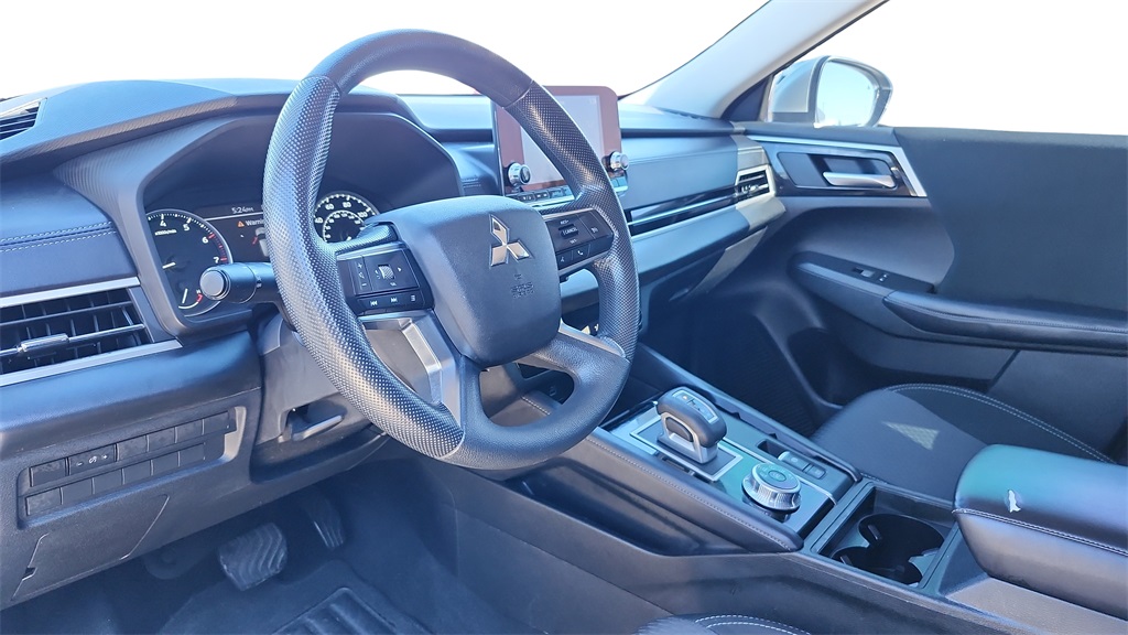 2023 Mitsubishi Outlander