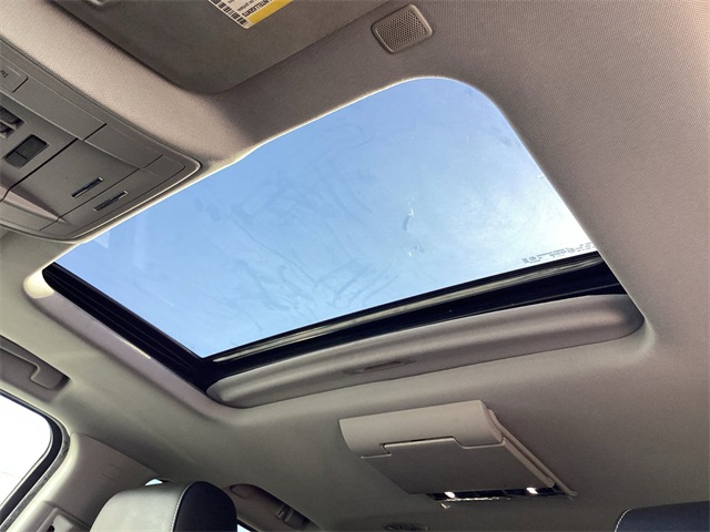 Used Car 2020 Chevrolet Tahoe  Premier For Sale Under $30,000 In San Antonio, Texas