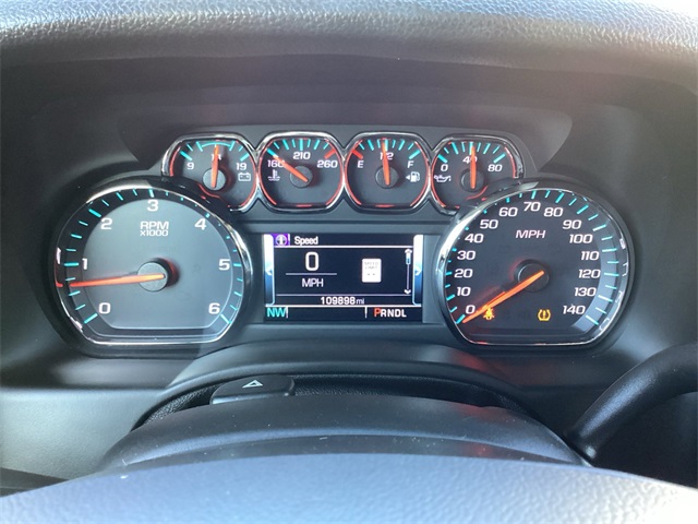 Used Car 2020 Chevrolet Tahoe  Premier For Sale Under $30,000 In San Antonio, Texas