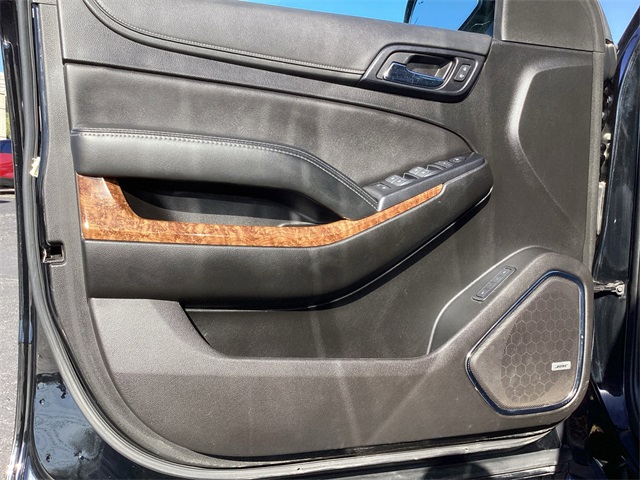 Used Car 2020 Chevrolet Tahoe  Premier For Sale Under $30,000 In San Antonio, Texas