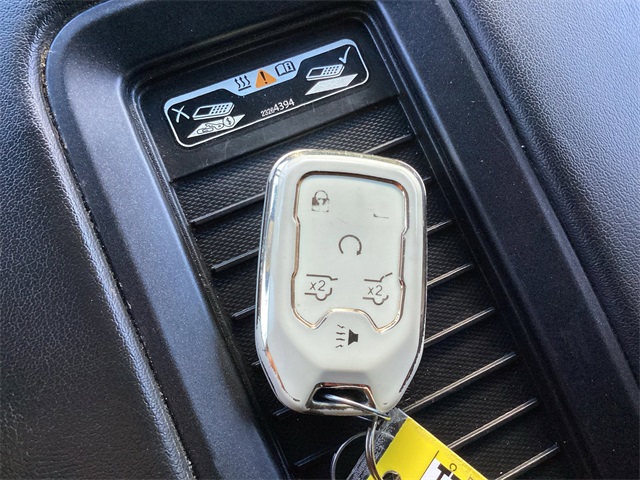 Used Car 2020 Chevrolet Tahoe  Premier For Sale Under $30,000 In San Antonio, Texas