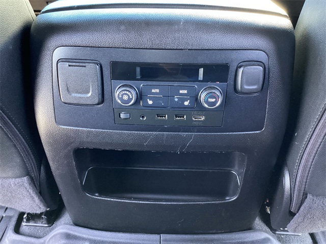 Used Car 2020 Chevrolet Tahoe  Premier For Sale Under $30,000 In San Antonio, Texas