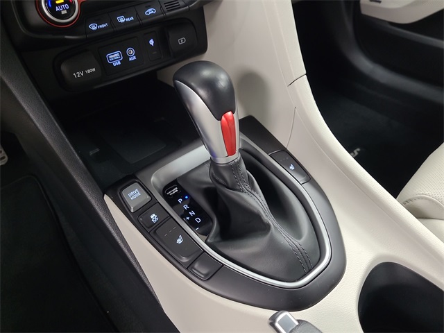 2019 – Hyundai – Veloster