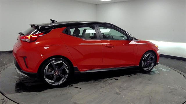 2019 – Hyundai – Veloster