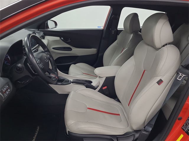 2019 – Hyundai – Veloster