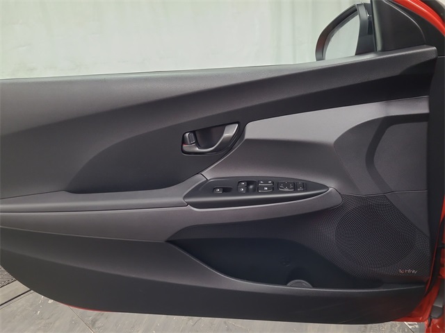 2019 – Hyundai – Veloster