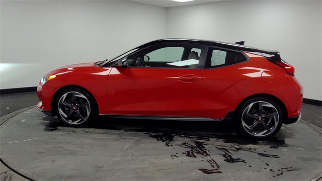 2019 – Hyundai – Veloster