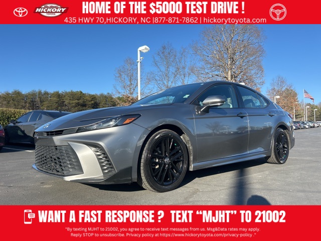 2025 Toyota Camry SE FWD
