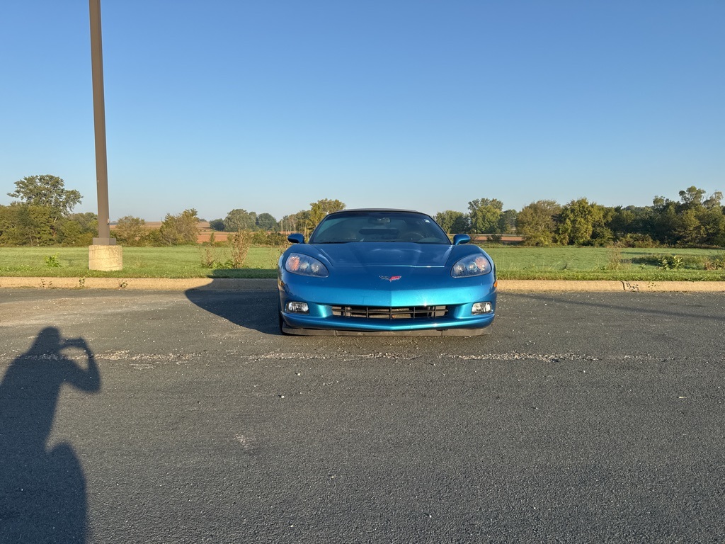 2010 Chevrolet Corvette Base photo 2