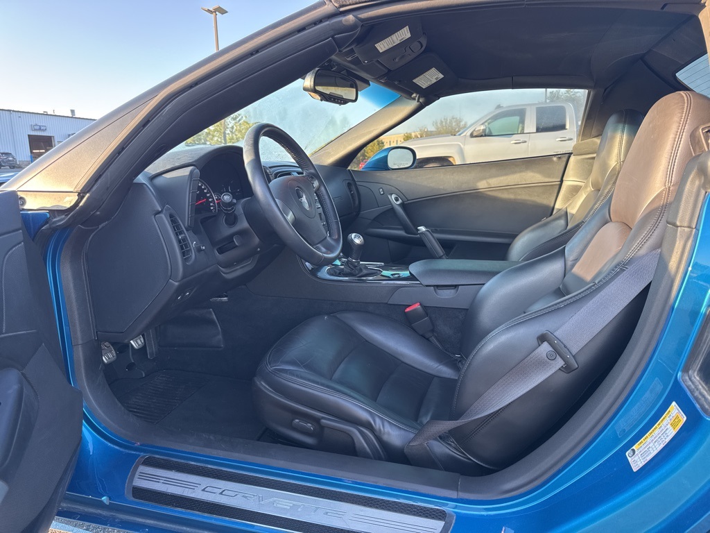 2010 Chevrolet Corvette Base photo 5