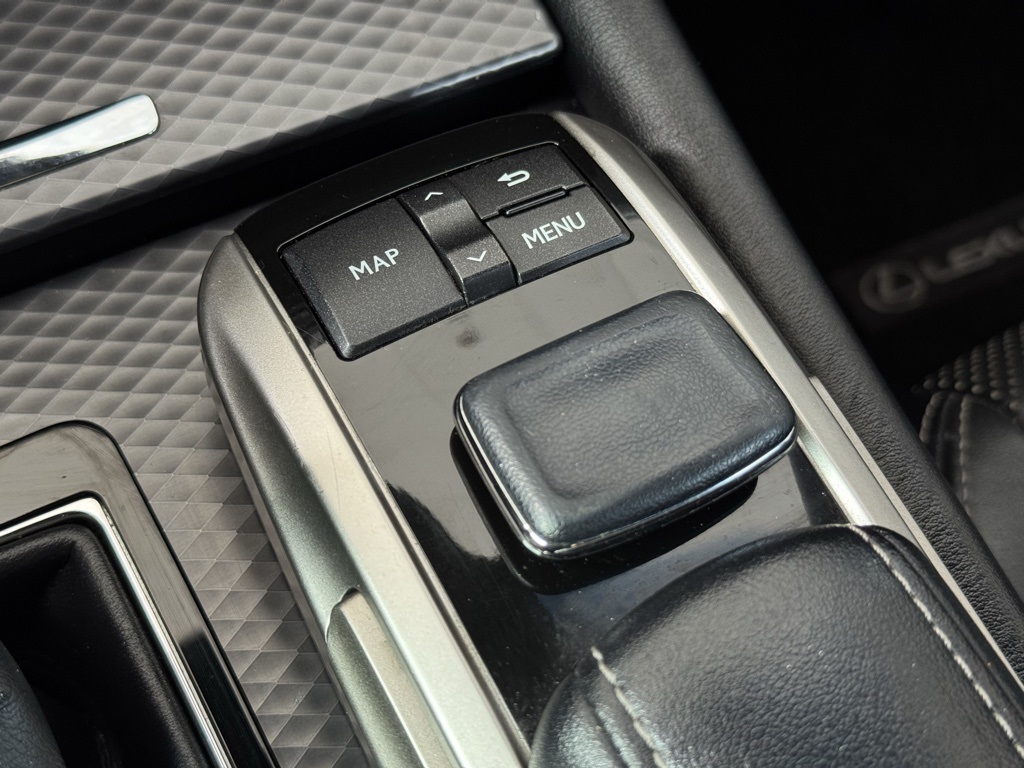 2017 Lexus GS 350 photo 38