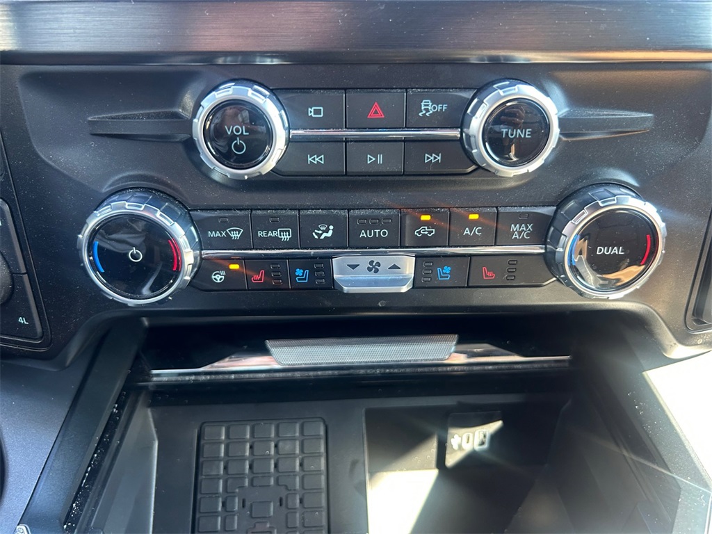 Used Car 2025 Ford F-350sd  Lariat For Sale Under $80,000 In Floresville, Texas