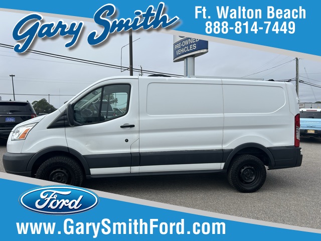 2015 Ford Transit Base's photo