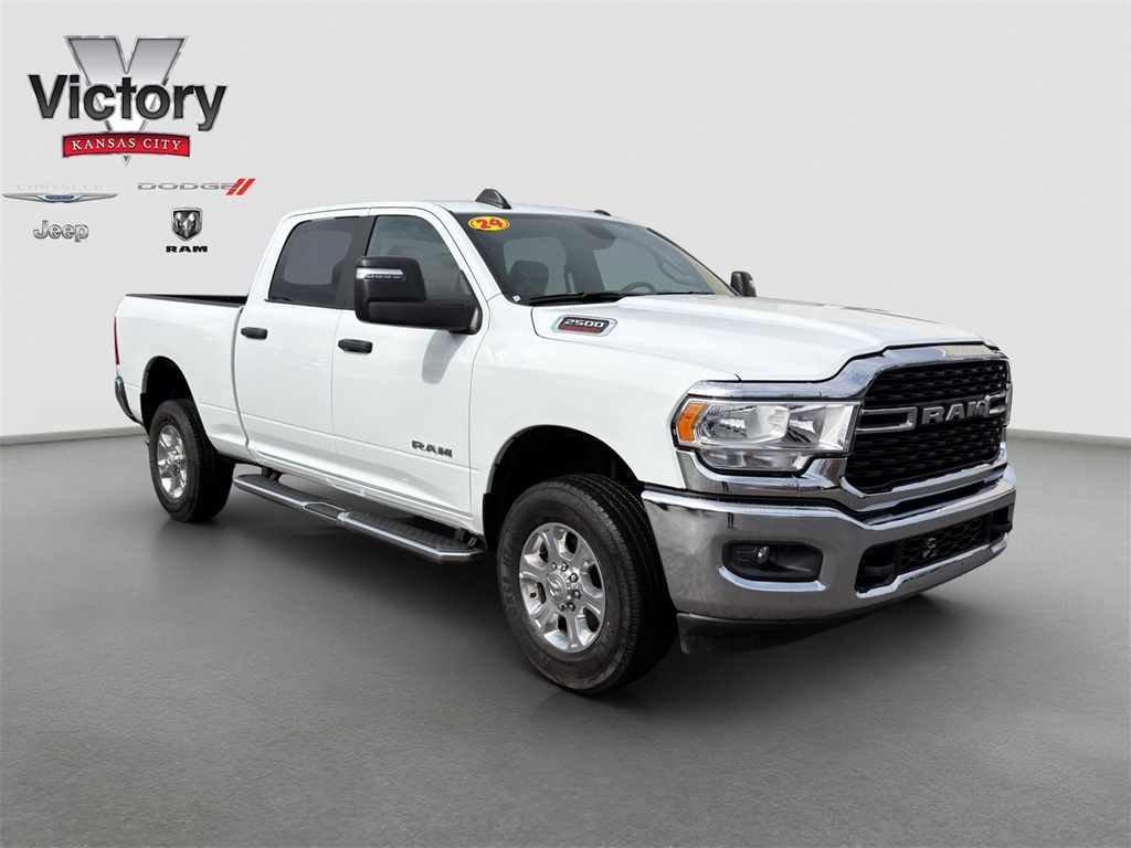 2024 RAM 2500 Big Horn Crew Cab 4WD
