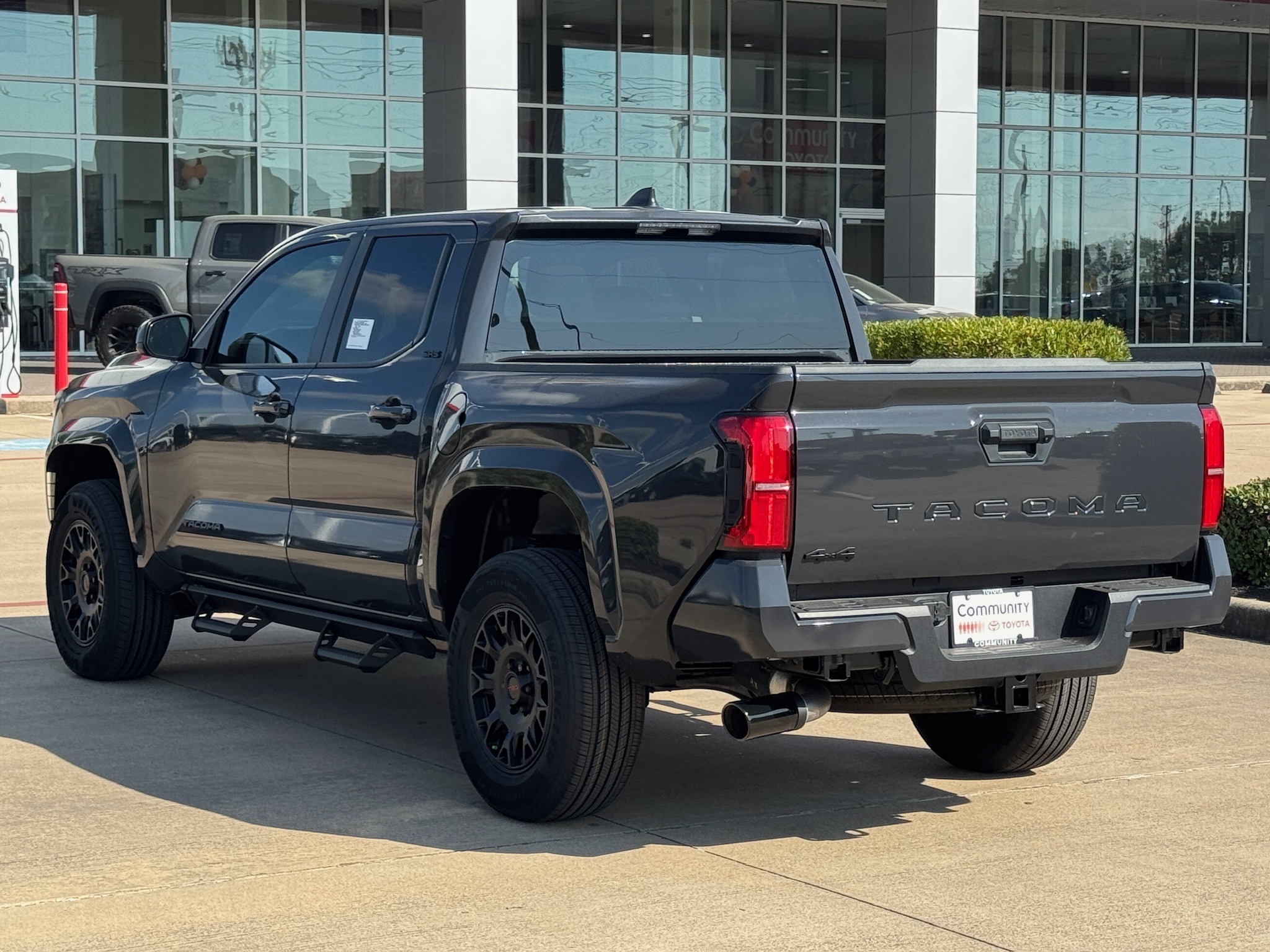 2025 Toyota Tacoma SR5 - 10