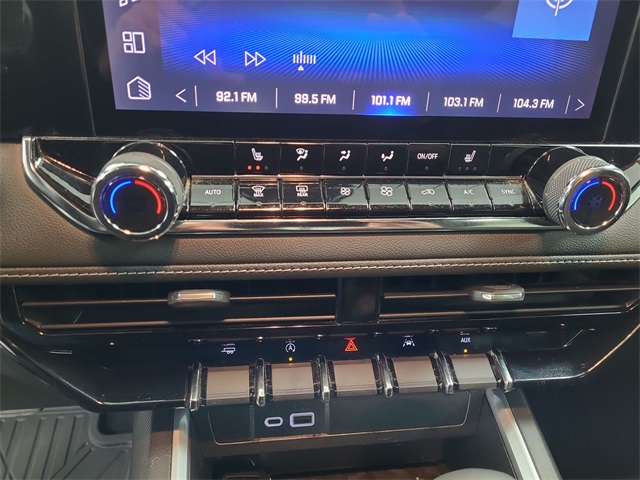 2023 – Chevrolet – Colorado