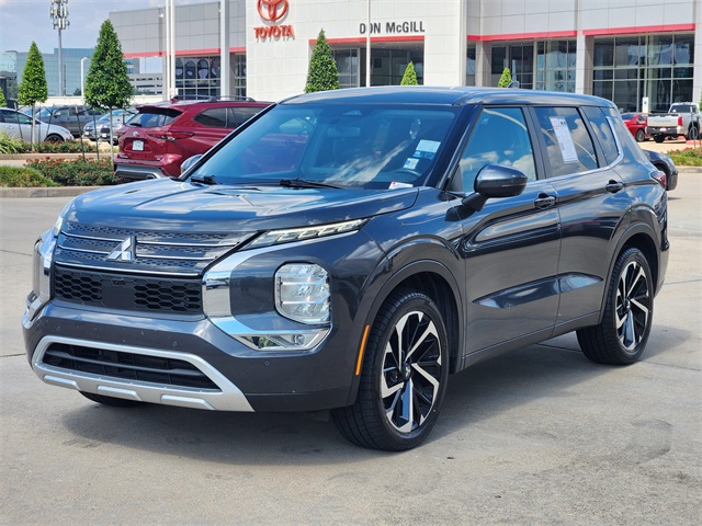 2024 Mitsubishi Outlander SE  at Texan Dodge Chrysler Jeep Ram