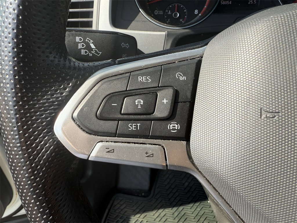 2021 Volkswagen Atlas Cross Sport 3.6L V6 SE w/Technology R-Line White at DeMontrond Auto Country