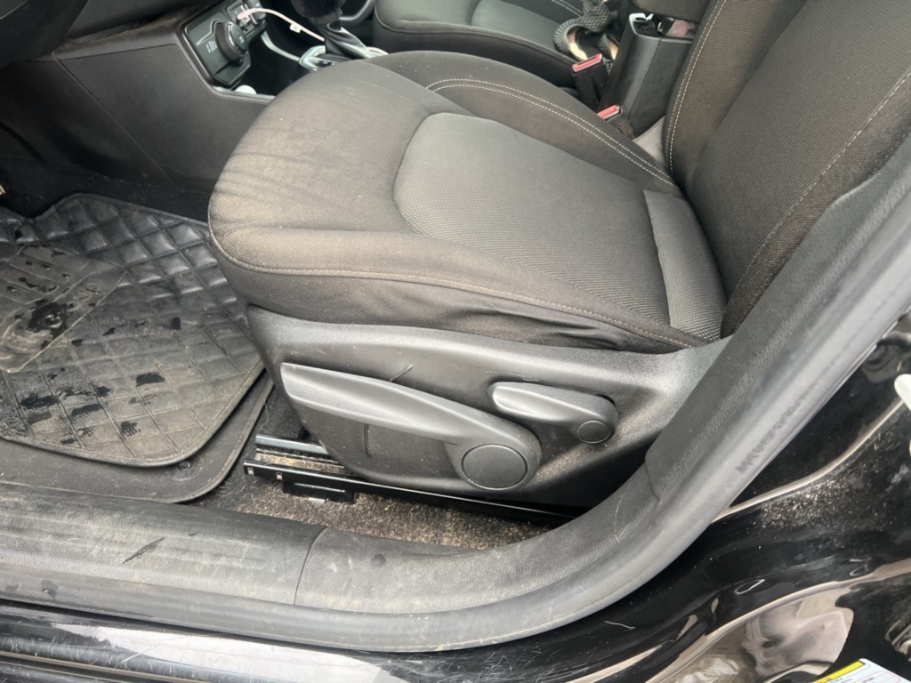 Thumbnail: 2021 Jeep Renegade - 13