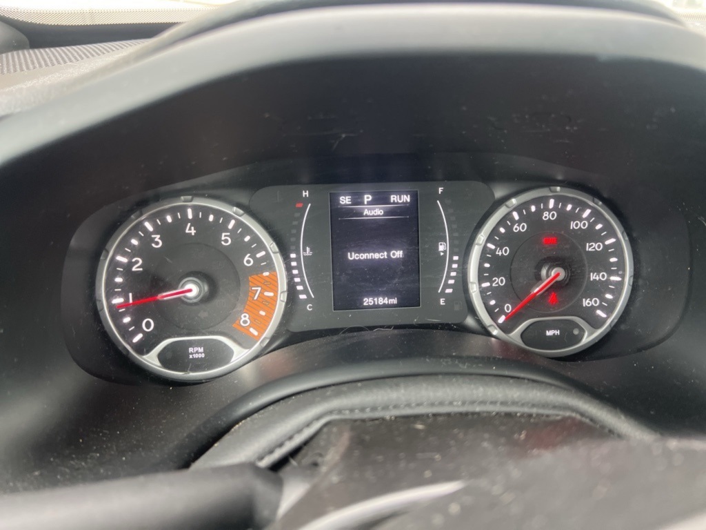 Thumbnail: 2021 Jeep Renegade - 16