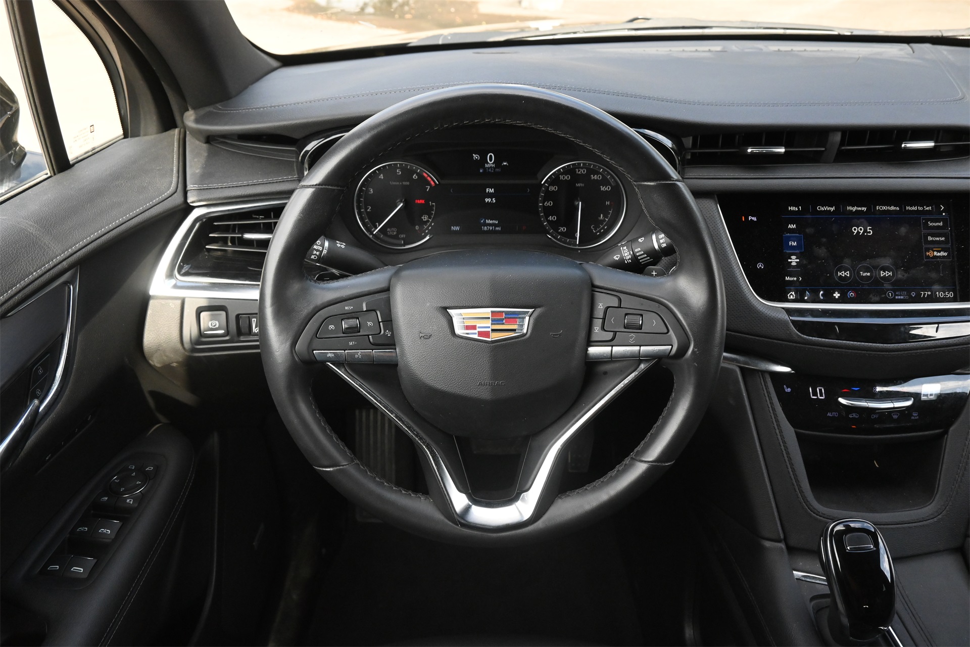 2024 Cadillac XT6 Luxury - 9