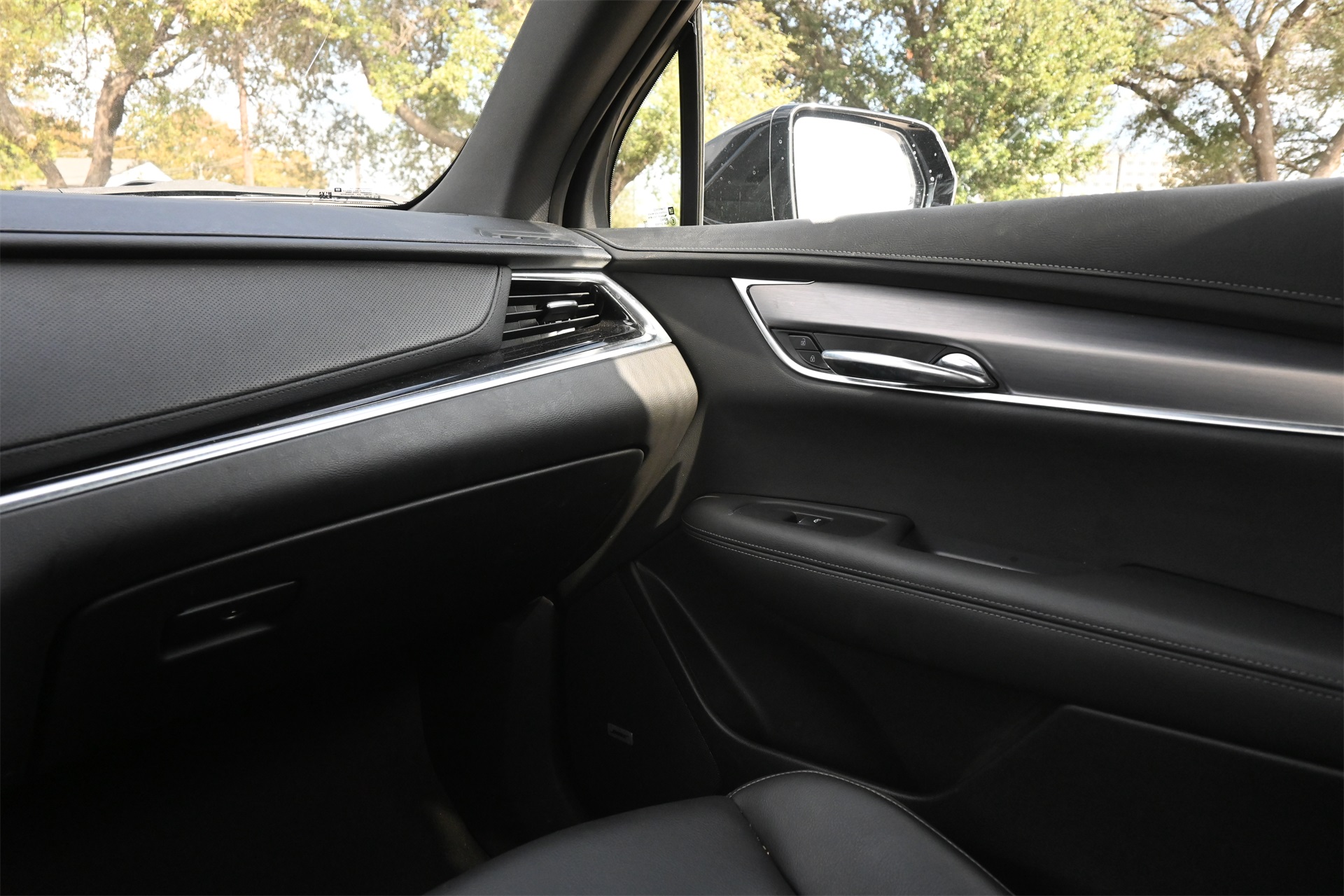 2024 Cadillac XT6 Luxury - 7