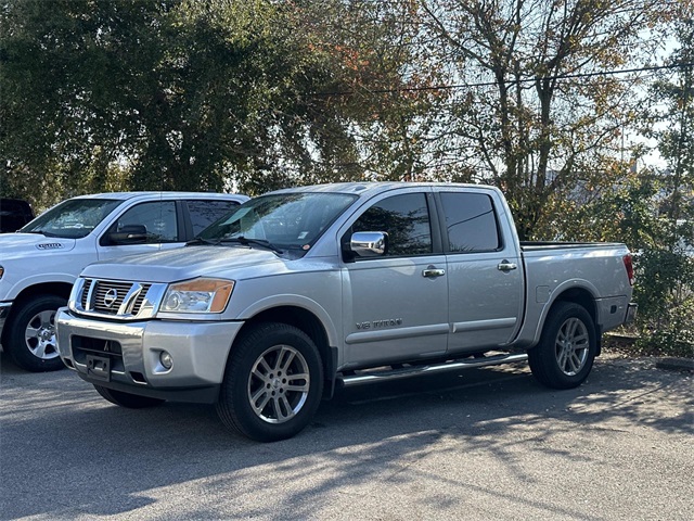 2015 Nissan Titan SL Crew Cab