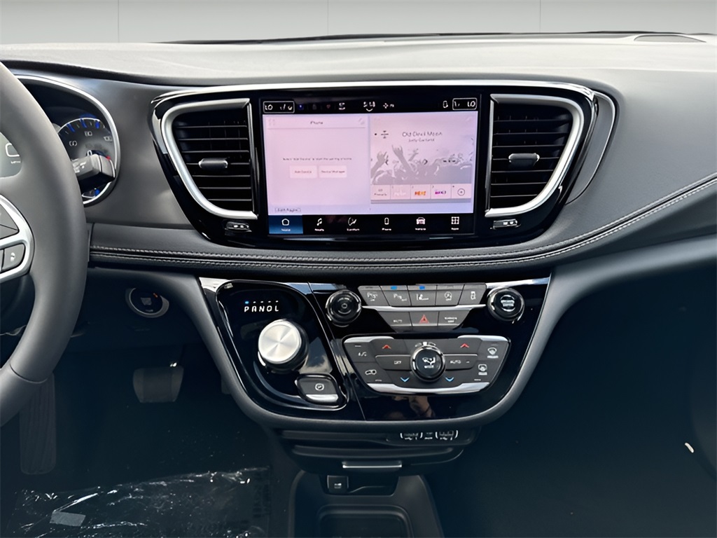 2025 Chrysler Pacifica