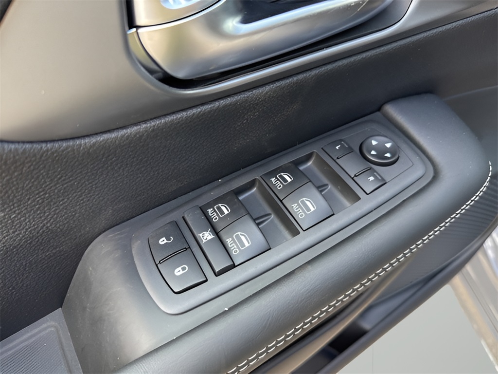 2025 Chrysler Pacifica