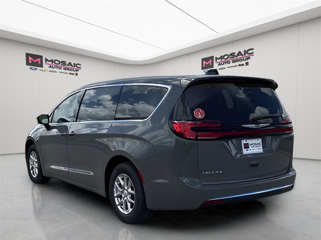 2025 Chrysler Pacifica