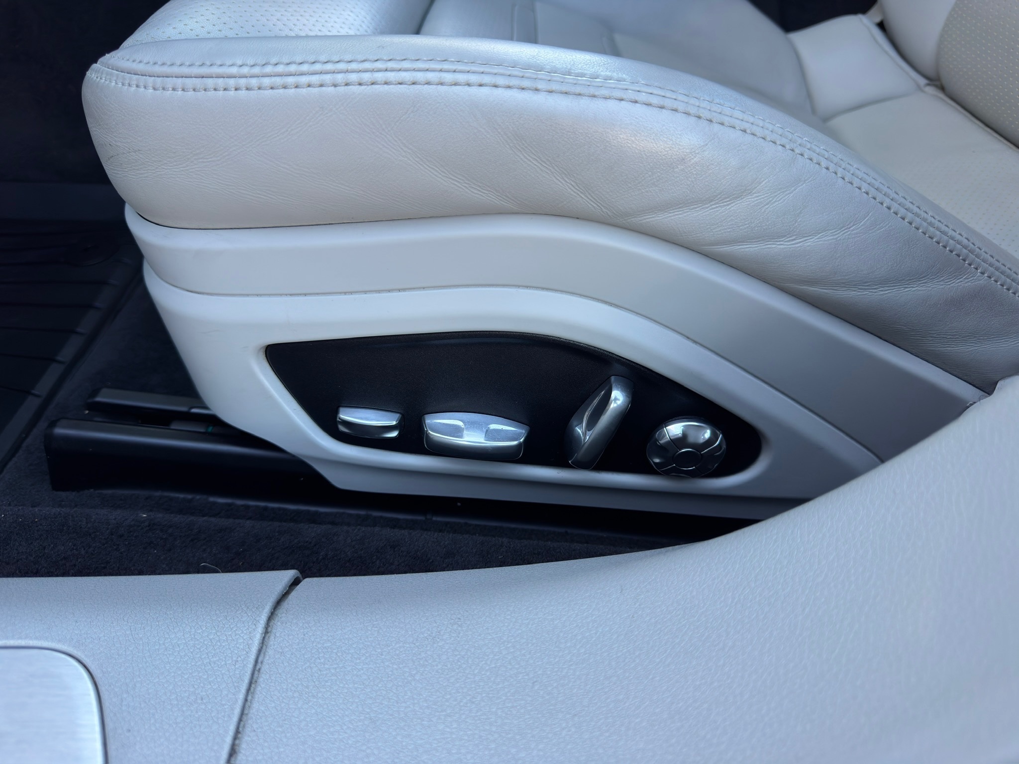 2017 Porsche Panamera Turbo - 10