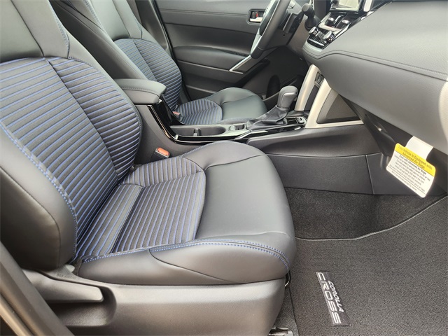 2025 Toyota Corolla Cross Hybrid XSE - 9