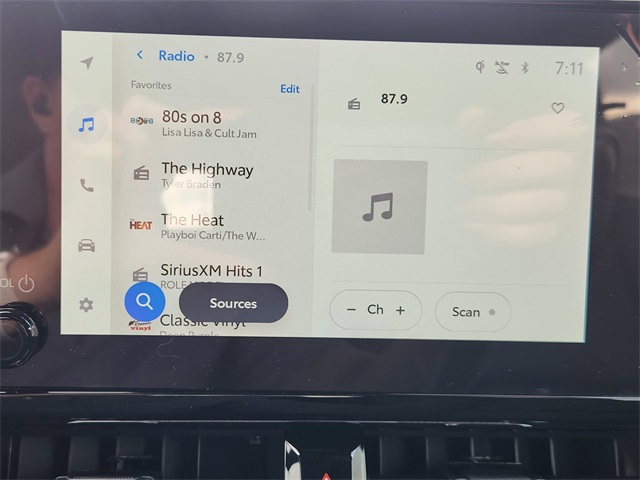 2025 Toyota Corolla Cross Hybrid XSE - 11