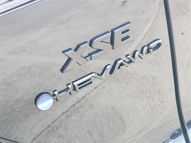 2025 Toyota Corolla Cross Hybrid XSE - 7