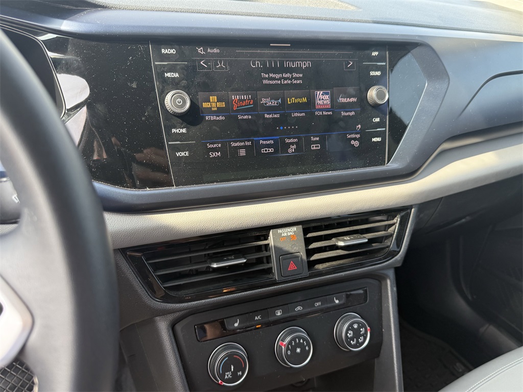 2022 Volkswagen Taos 1.5T SE Black at Community Honda