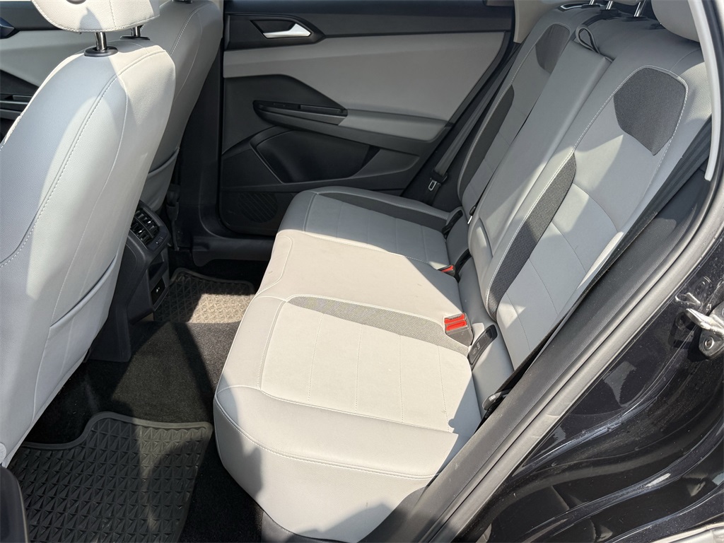 2022 Volkswagen Taos 1.5T SE Black at Community Honda