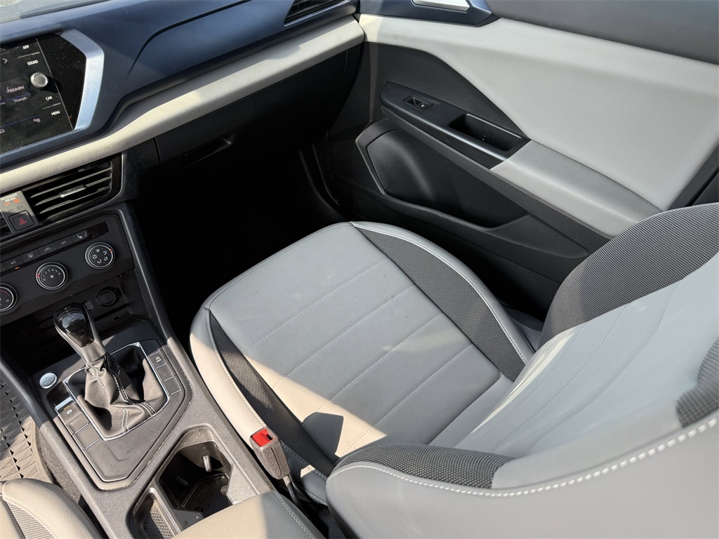 2022 Volkswagen Taos 1.5T SE Black at Community Honda