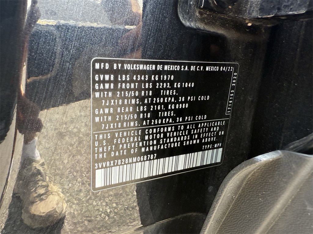 2022 Volkswagen Taos 1.5T SE Black at Community Honda