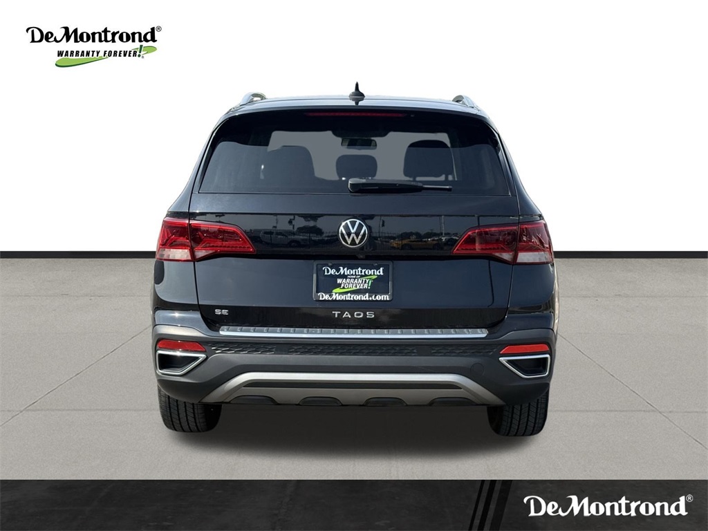 2022 Volkswagen Taos 1.5T SE Black at Community Honda