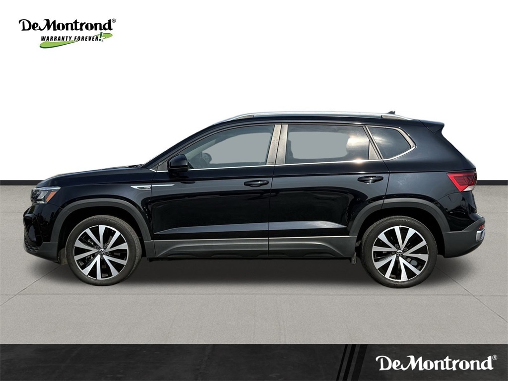 2022 Volkswagen Taos 1.5T SE Black at Community Honda