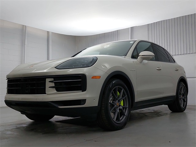 2025 Porsche Cayenne S AWD