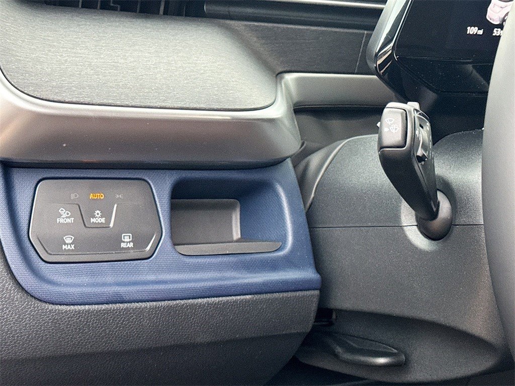 2025 Volkswagen ID. Buzz Pro S - 9